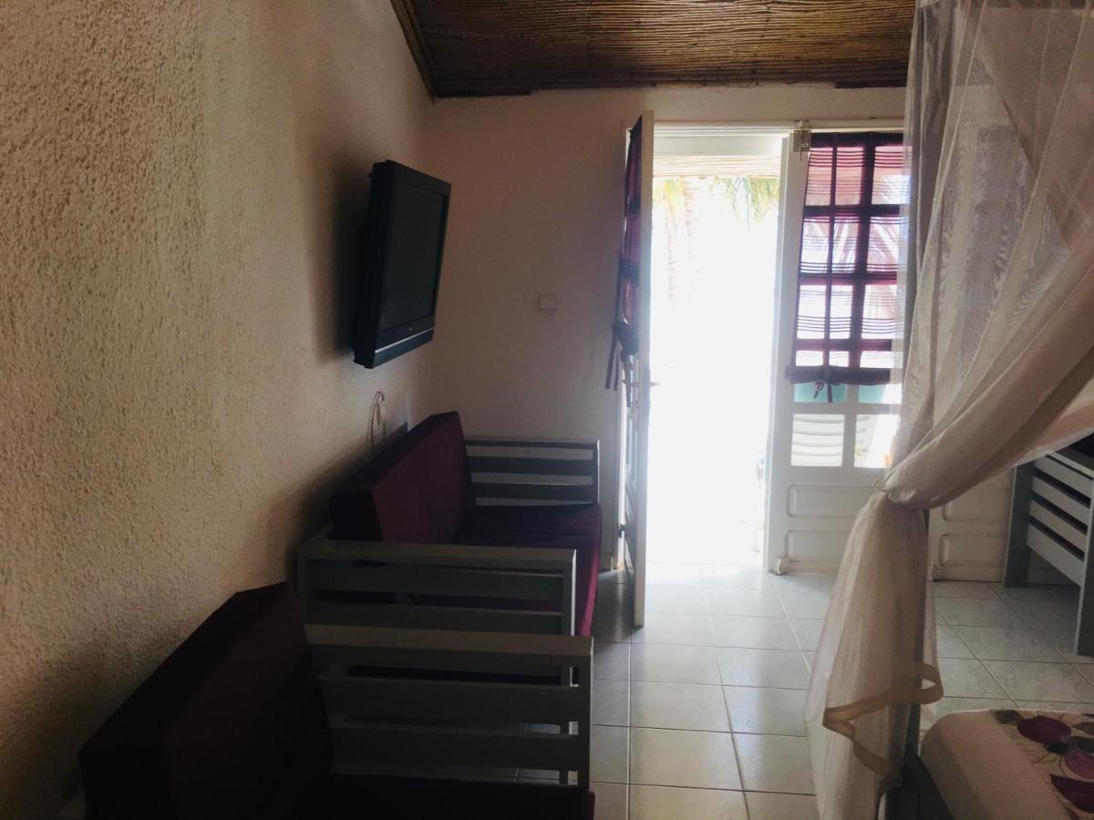 West AFRICAN BEACH Saly Exterior foto